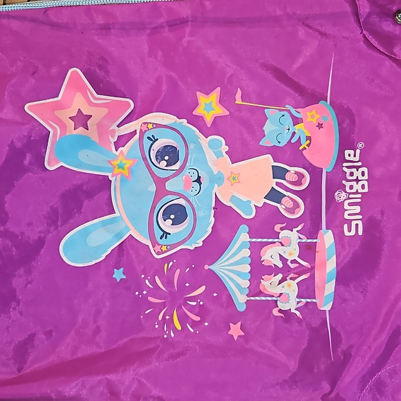 Smiggle preloved drawstring bag sport for school sports, swimming, football etc - Picture 4 of 17